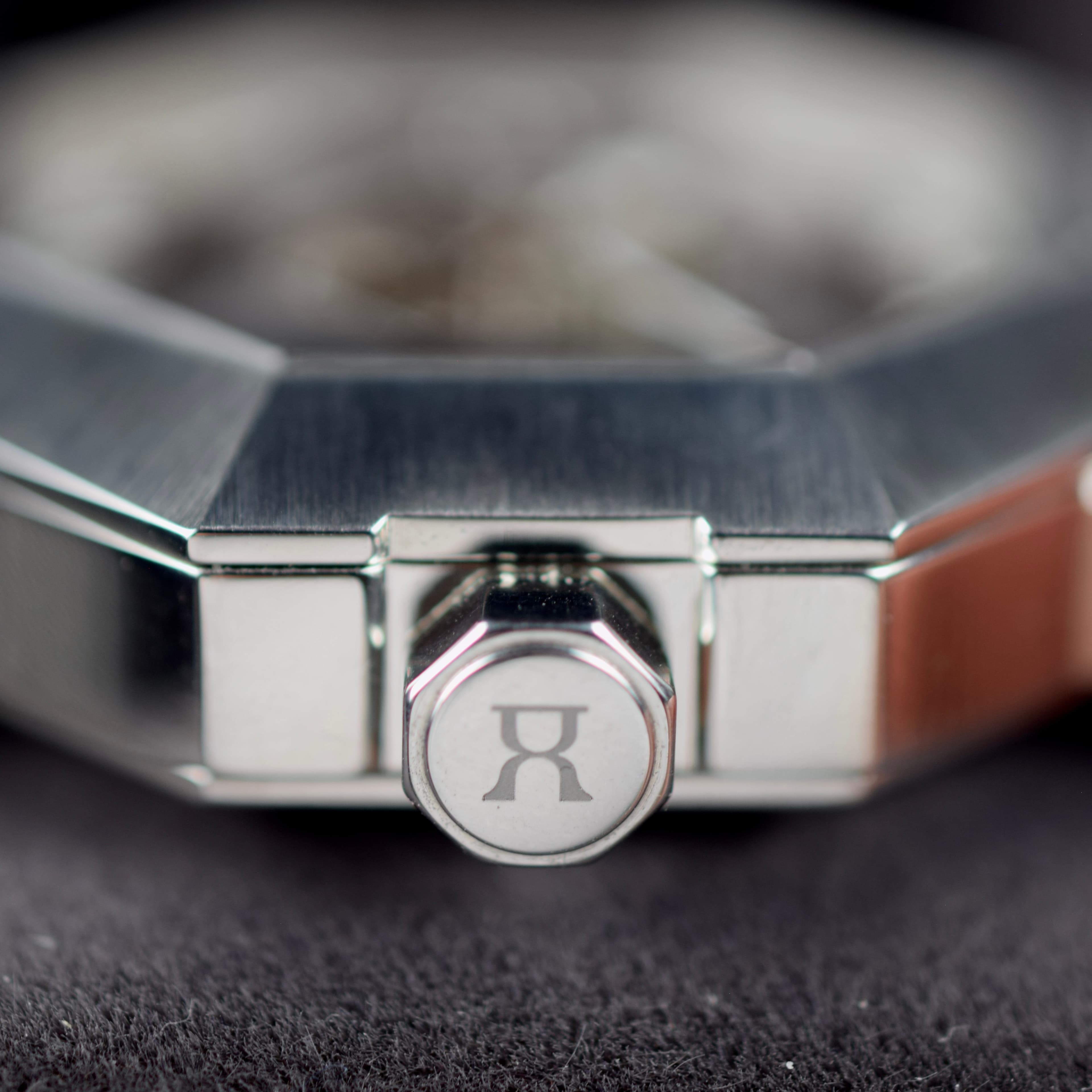 ORATA Genesis watch detail 4